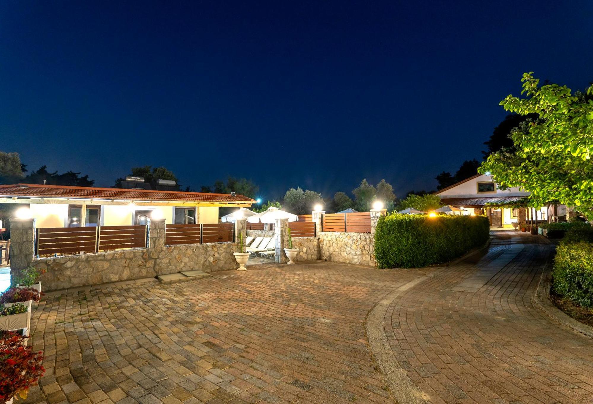 Villa Rafaella2 *